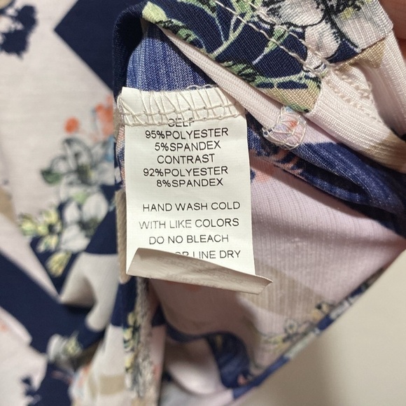 Anthropologie Naïf Women’s Floral Top Blouse XL 🌟 - Picture 4 of 6